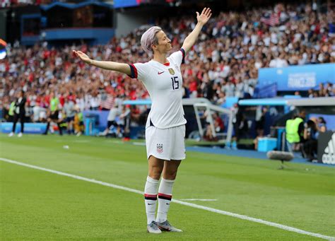 megan rapinoe teammates|does megan rapinoe still play.